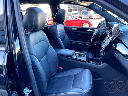 Used 2018 Mercedes-Benz GLS 550 4MATIC image 8