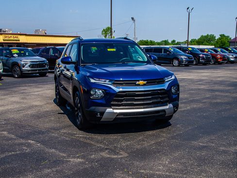 Used 2023 Chevrolet TrailBlazer LT w/ Convenience Package AWD/4WD image 10