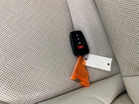 Used 2023 Toyota Camry XLE image 40