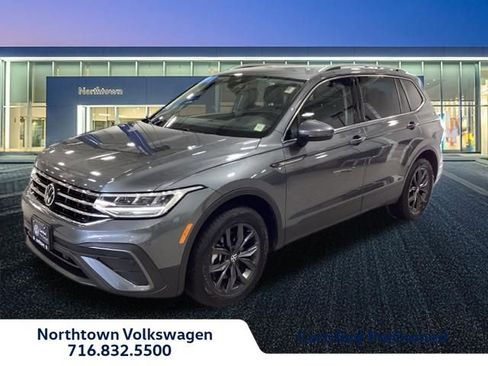 Certified 2023 Volkswagen Tiguan SE AWD/4WD image 1