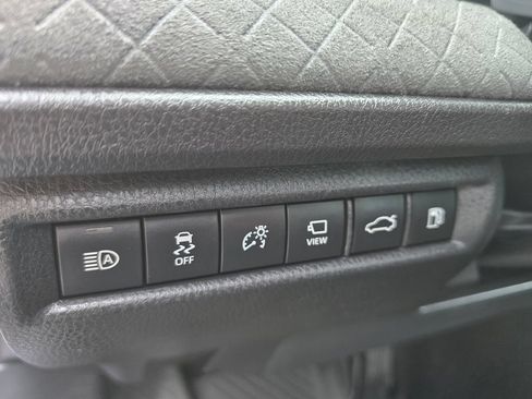 Certified 2025 Toyota Camry XLE w/ Premium Plus Package AWD/4WD image 18