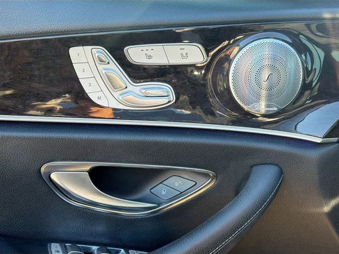 Used 2019 Mercedes-Benz E 300 image 22