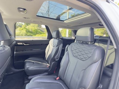 Used 2021 Hyundai Palisade Limited image 24