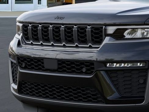 New 2026 Jeep Grand Cherokee Limited AWD/4WD image 11