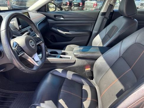 Used 2019 Nissan Altima 2.5 SR FWD image 24
