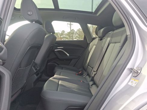 Used 2025 Audi Q5 Premium Plus w/ Premium Plus image 10