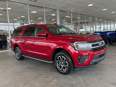 Used 2022 Ford Expedition Max XLT AWD/4WD image 7