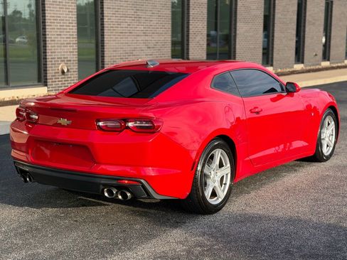 Used 2019 Chevrolet Camaro LT RWD image 2