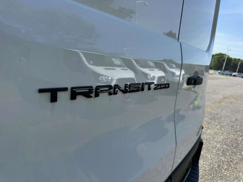 New 2026 Ford Transit 250 148 Medium Roof RWD image 7