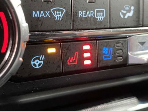 Used 2025 Ford F150 King Ranch w/ FX4 Off-Road Package image 34