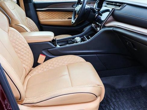 Used 2023 Jeep Grand Cherokee Summit w/ Advanced Protech Group IV image 30