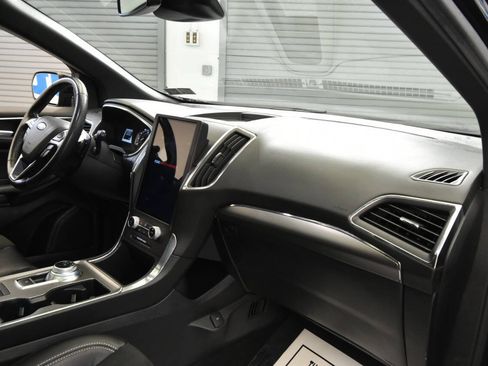 Used 2021 Ford Edge ST w/ Equipment Group 401A AWD/4WD image 16