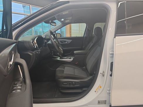 Used 2024 Chevrolet Blazer LT w/ Convenience Package image 11