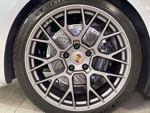 Certified 2024 Porsche 911 Targa 4 image 15