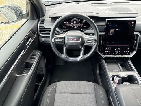 Used 2025 GMC Acadia Elevation image 18