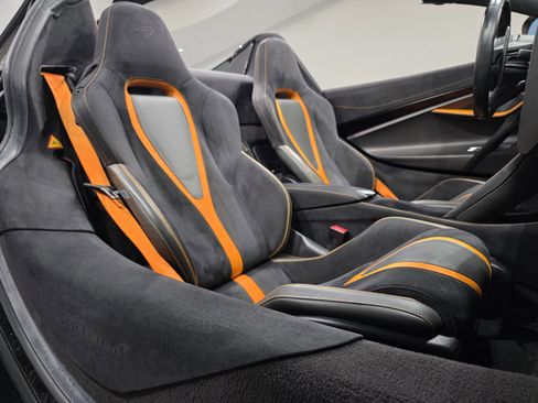 Used 2020 McLaren 720S Performance image 22
