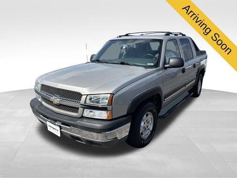Used 2004 Chevrolet Avalanche 2WD w/ Preferred Equipment Group image 1