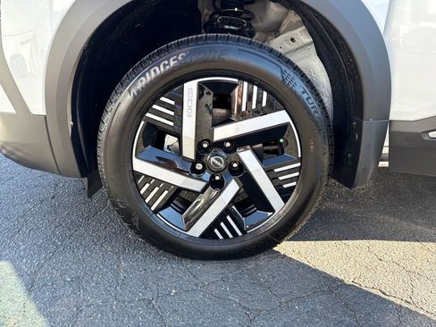 New 2026 Nissan Kicks SV image 25