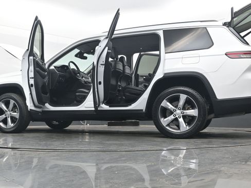 Used 2021 Jeep Grand Cherokee L Limited image 43