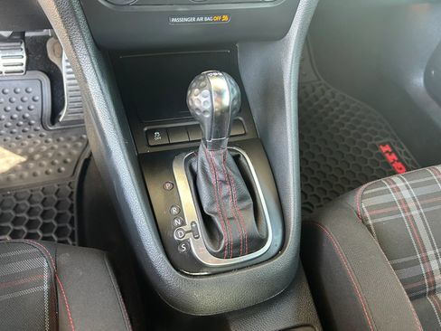 Used 2014 Volkswagen GTI Wolfsburg Edition FWD image 21