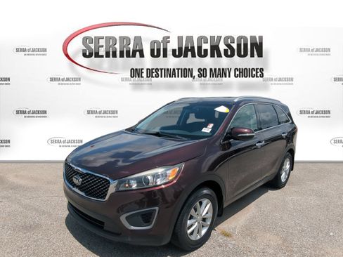 Used 2016 Kia Sorento FWD w/ LX Convenience Package image 4
