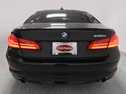 Used 2019 BMW 530e w/ Premium Package RWD image 5