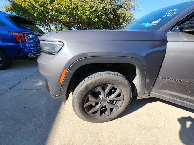 Used 2024 Jeep Grand Cherokee L Laredo AWD/4WD image 7