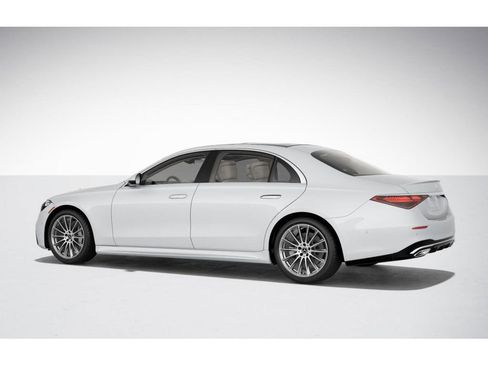 New 2025 Mercedes-Benz S 580 4MATIC Sedan image 31