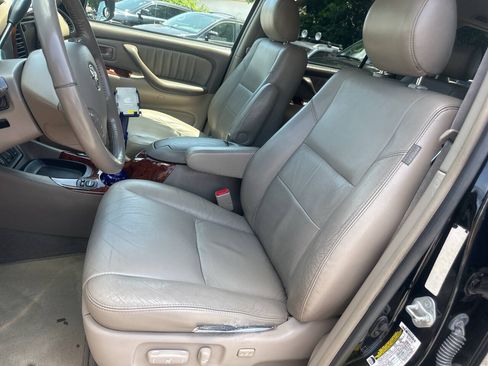 Used 2006 Toyota Sequoia Limited AWD/4WD image 19