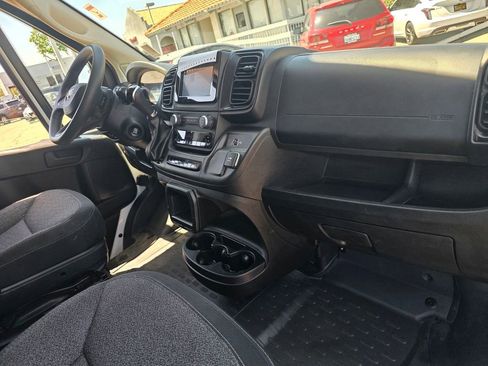 Used 2023 RAM ProMaster 2500 FWD image 21