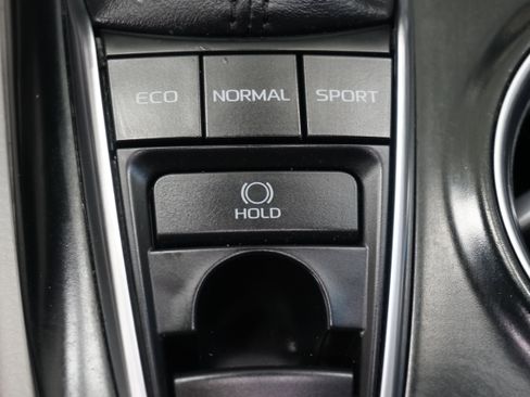 Used 2018 Toyota Camry XSE image 20