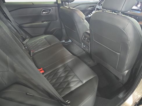 Used 2026 Nissan Rogue Platinum w/ Platinum Premium Package AWD/4WD image 11