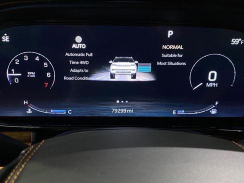 Used 2022 Jeep Grand Wagoneer Series III w/ Flexible Seating Group image 23