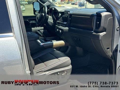 Used 2024 Chevrolet Silverado 3500 High Country w/ High Country Premium Package AWD/4WD image 26