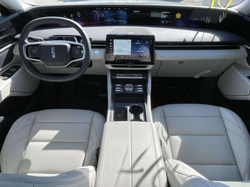 New 2026 Lincoln Nautilus Premier image 11
