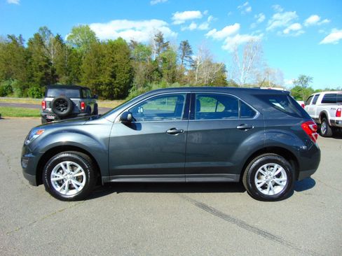 Used 2017 Chevrolet Equinox LS AWD/4WD image 1