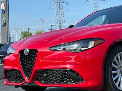 Used 2024 Alfa Romeo Giulia Sprint RWD image 23