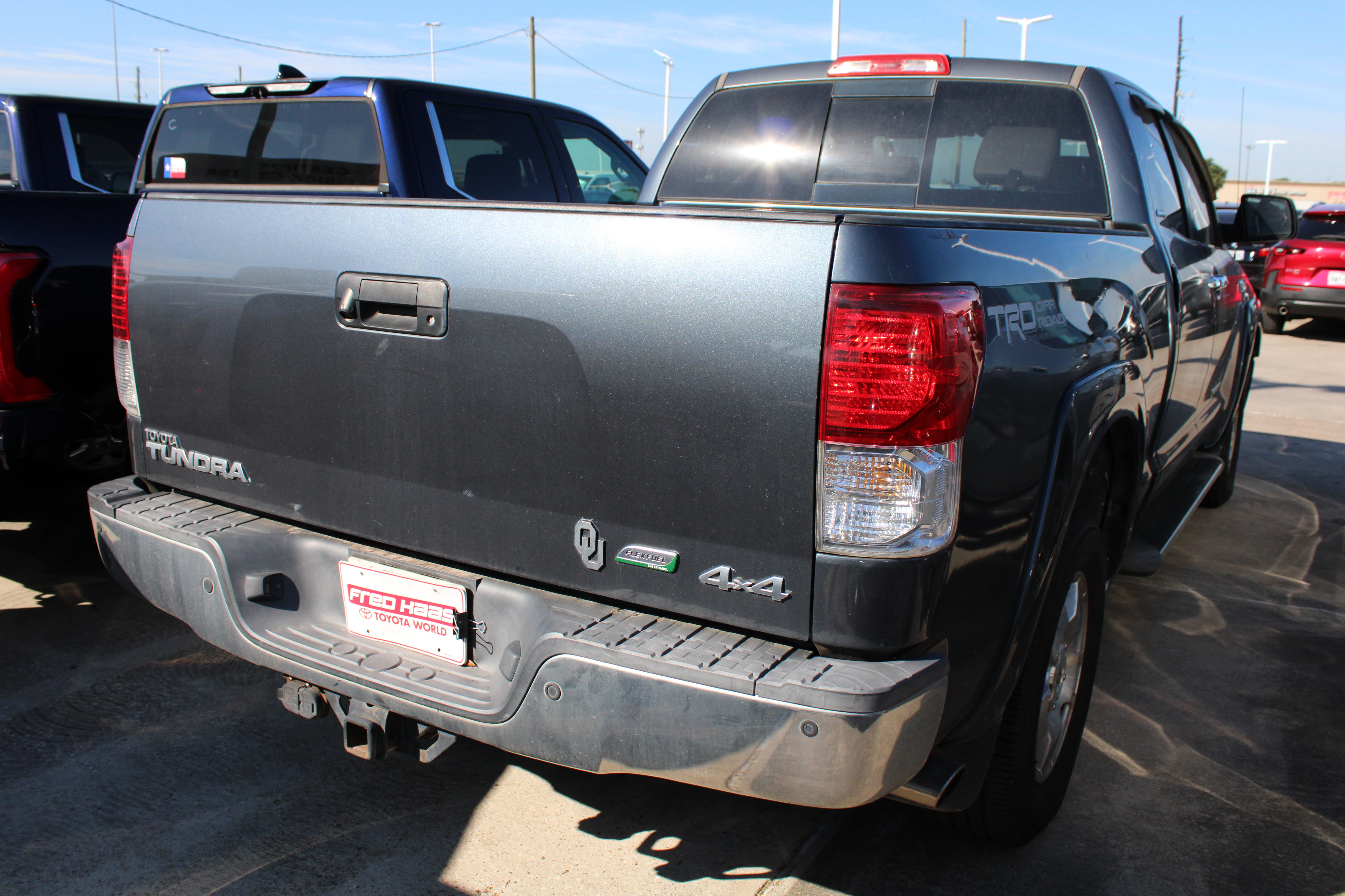 Used 2010 Toyota Tundra Limited AWD/4WD image 11