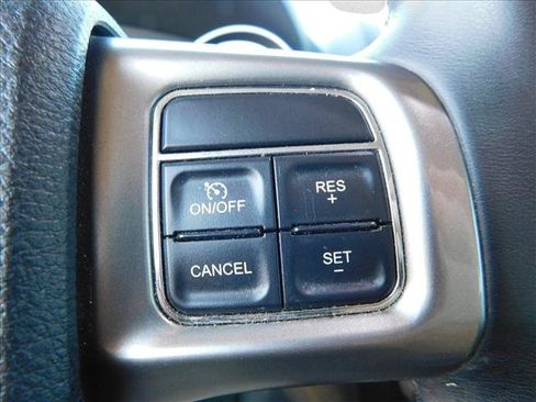 Used 2017 Dodge Journey Crossroad FWD image 14