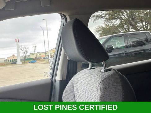 Used 2023 Nissan Rogue SV image 12