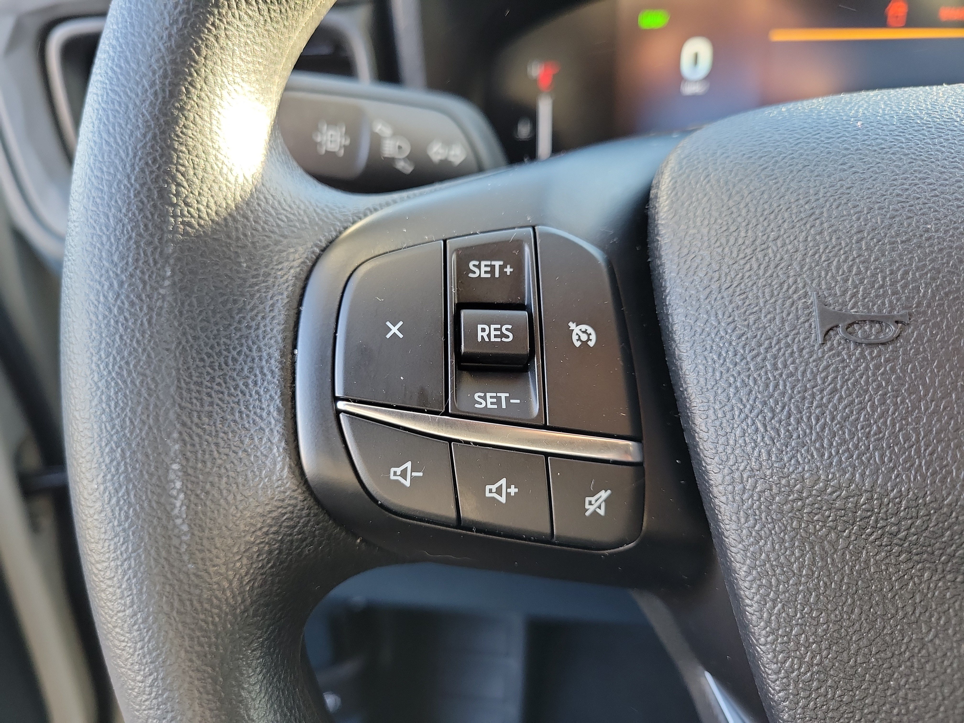 Certified 2025 Ford Maverick XL FWD image 5