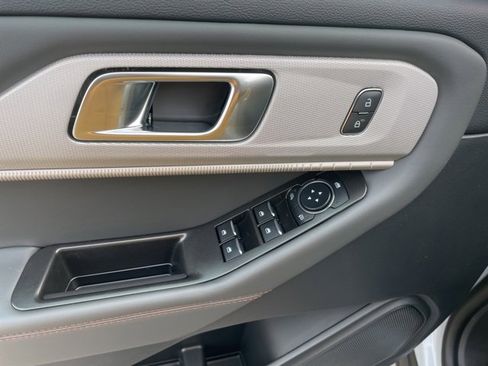 New 2026 Ford Explorer Active image 20