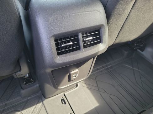 Certified 2023 Chevrolet Equinox LS w/ LS Convenience Package FWD image 13