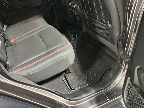 Used 2018 Jeep Wrangler Unlimited Rubicon w/ Steel Bumper Group AWD/4WD image 23