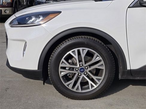 Used 2022 Ford Escape SEL image 8