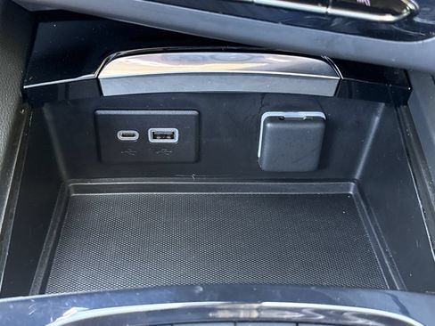 Used 2023 Buick Envision Essence w/ Sport Touring Package AWD/4WD image 27