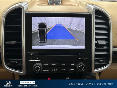 Used 2017 Porsche Cayenne AWD/4WD image 23
