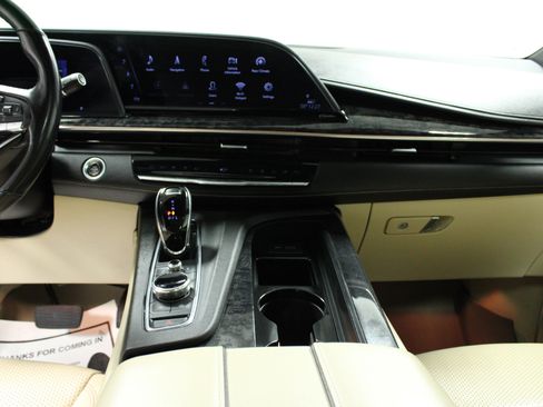 Used 2021 Cadillac Escalade Premium Luxury image 20