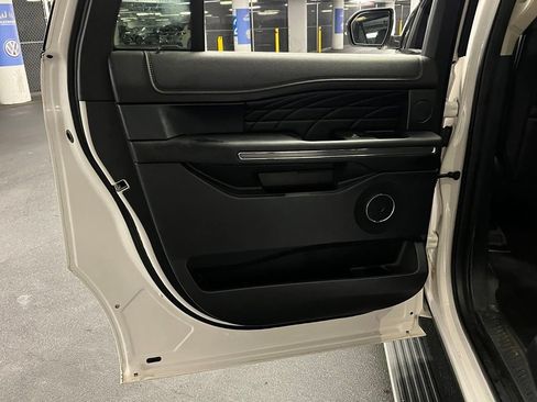 Used 2019 Ford Expedition Max Platinum AWD/4WD image 23