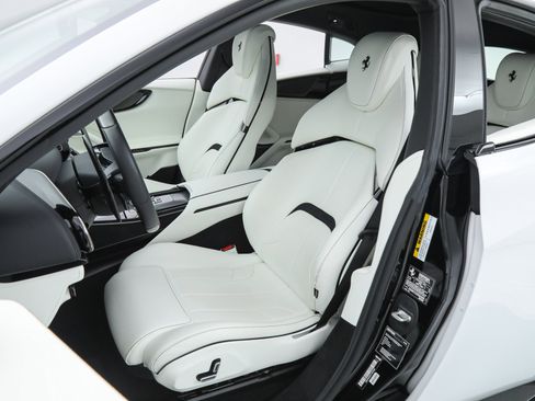 Certified 2024 Ferrari Purosangue image 6